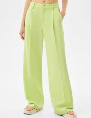 
						Pantaloni Bershka, verde