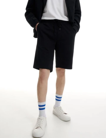 Pantaloni scurti Reserved, negru Negru