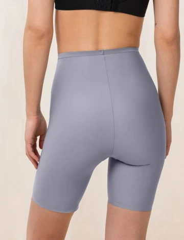 Colanti Triumph, mov