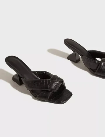 Saboti Pieces, negru