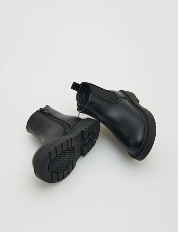 Ghete Reserved, negru, 26 Negru