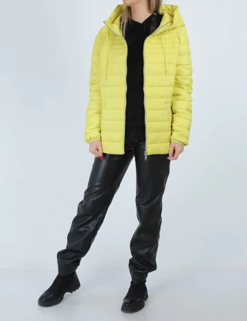 Geaca s.Oliver, galben, 38 Galben