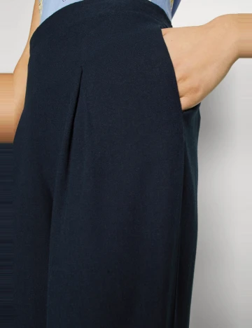 Pantaloni Vero Moda, albastru