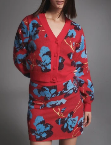 Cardigan Reserved, rosu