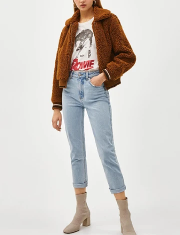 Jacheta Bershka, maro