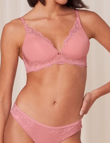 
						Sutien Triumph, roz