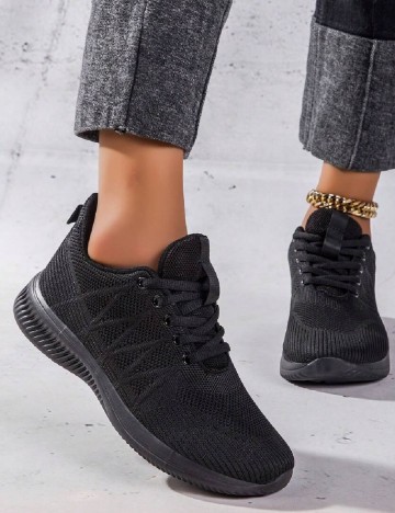 
						Adidasi SHEIN, negru