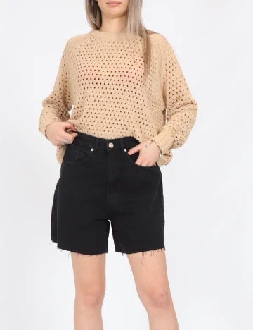 Pantaloni scurti Stradivarius, negru Negru
