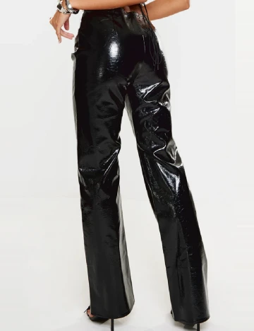 Pantaloni PRETTYLITTLETHING, negru
