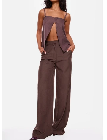 Pantaloni PRETTYLITTLETHING, maro Maro