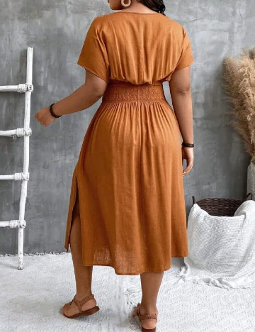 Rochie medie SHEIN CURVE, maro Maro