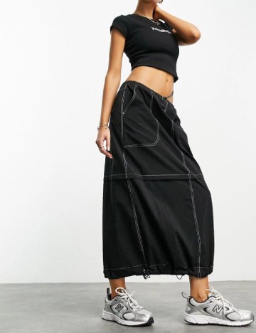 
						Fusta ASOS, negru