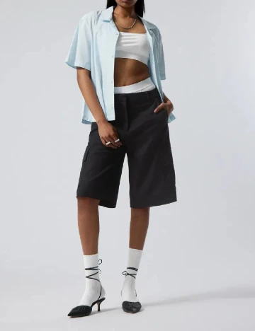 Pantaloni scurti Weekday, negru Negru