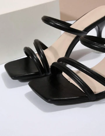 Saboti SHEIN, negru Negru