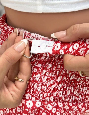 Pantaloni scurti SHEIN Maternity, rosu