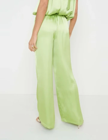 Pantaloni Pretty Lavish, verde