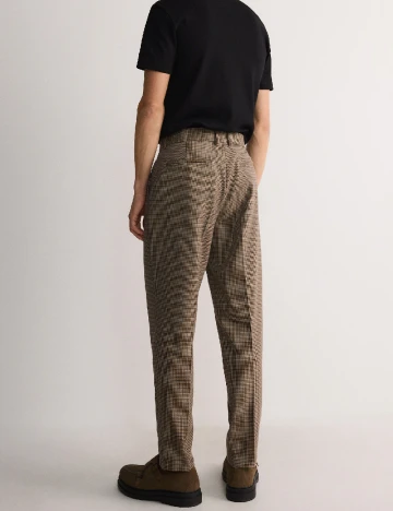 Pantaloni Reserved, maro