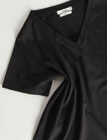 Tricou Reserved, negru Negru