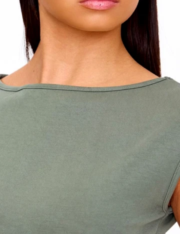 Top PRETTYLITTLETHING, verde Verde