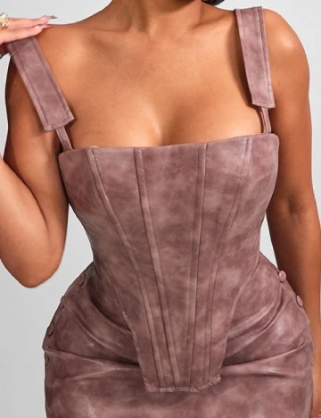 Top PRETTYLITTLETHING, roz pudra inchis Roz