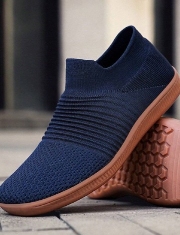 
						Adidasi SHEIN, bleumarin