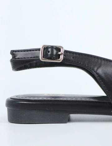 Pantofi SHEIN, negru