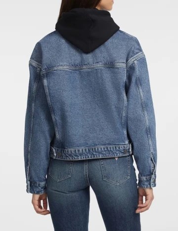 Jacheta Guess, albastru