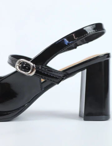 Pantofi SHEIN, negru