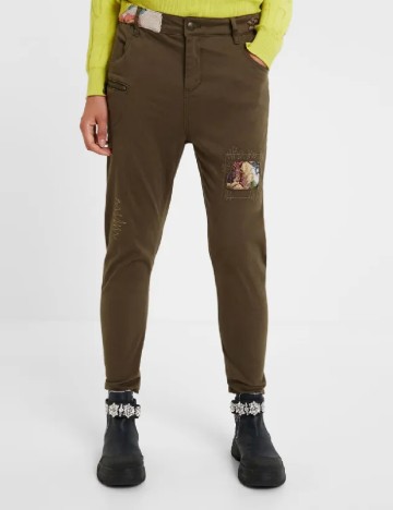 
						Blugi Desigual, kaki