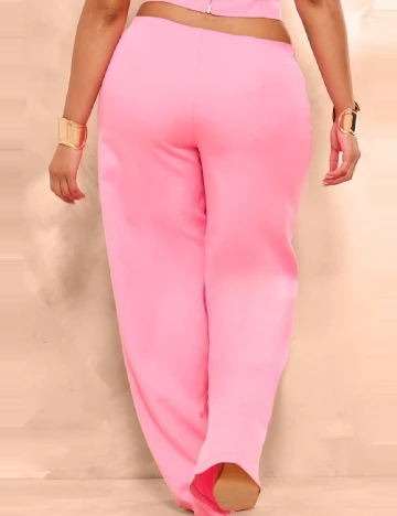 Pantaloni PRETTYLITTLETHING, roz