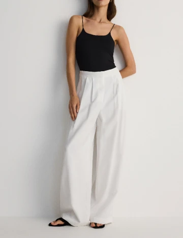Body Reserved, negru