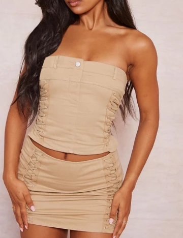 Fusta PRETTYLITTLETHING, maro