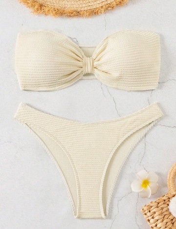 
						Costum de baie SHEIN, crem