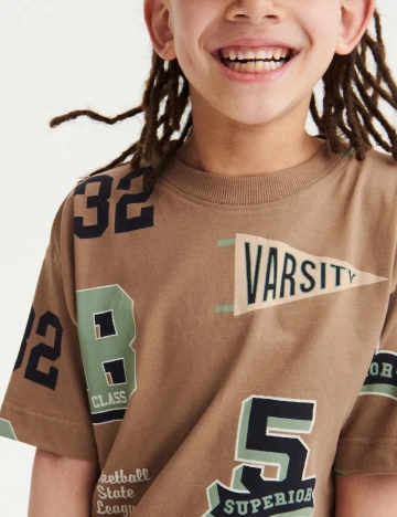 Tricou Reserved, maro