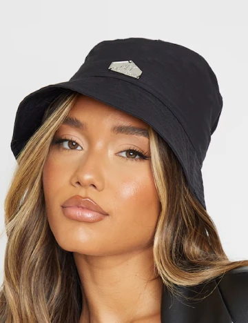 Palarie PRETTYLITTLETHING, negru Negru