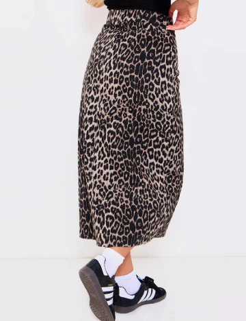 Fusta PRETTYLITTLETHING, animal print