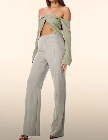 Top PRETTYLITTLETHING, verde