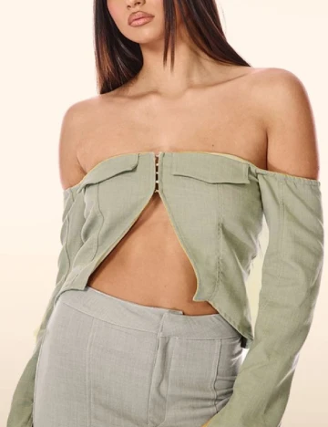 Top PRETTYLITTLETHING, verde