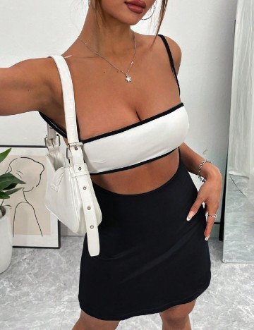
						Compleu SHEIN, negru/alb