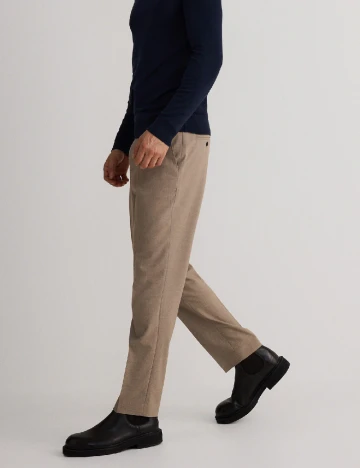 Pantaloni Reserved, maro