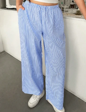 Pantaloni SHEIN CURVE, albastru/alb Albastru
