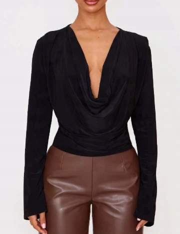 Bluza PRETTYLITTLETHING, negru Negru