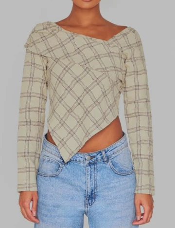 Bluza PRETTYLITTLETHING, bej