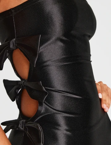 Rochie lunga PRETTYLITTLETHING, negru