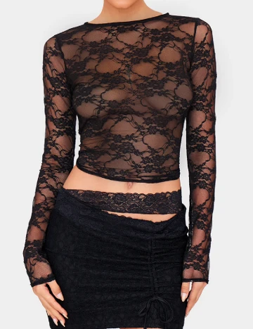 Top PRETTYLITTLETHING, negru Negru