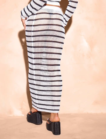 Fusta de plaja PRETTYLITTLETHING, alb Alb