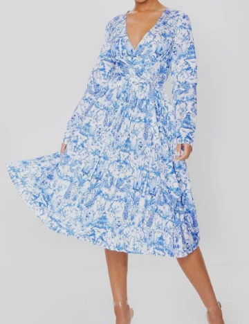 Rochie medie PRETTYLITTLETHING, albastru Albastru