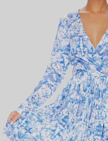 Rochie medie PRETTYLITTLETHING, albastru Albastru