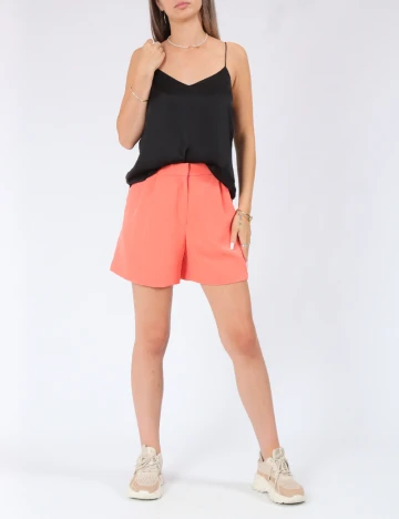 Maiou Stradivarius, negru