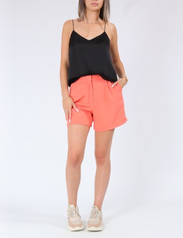 Maiou Stradivarius, negru